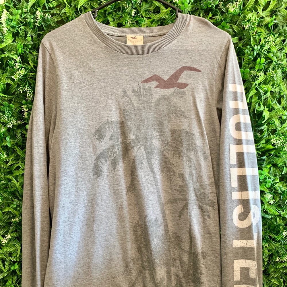 HOLLISTER Long-sleeve Tee